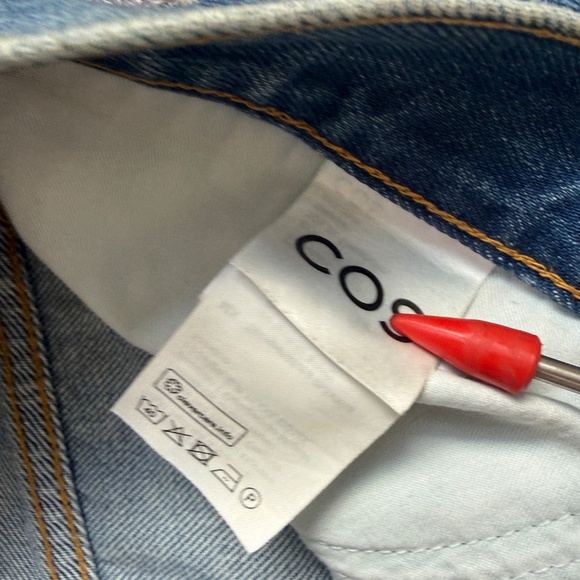 120$ Cos 32 X 32 Relaxed Mid Rise Straight Leg - Picture 9 of 11